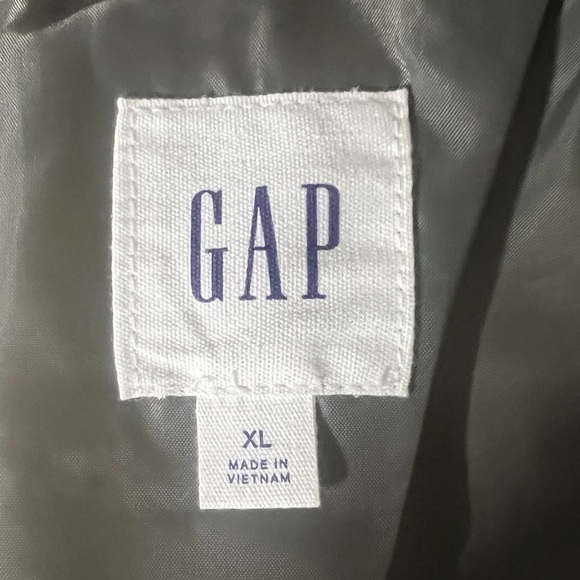 GAP Women's Light Gray Puffer Coat - Picture 9 of 10